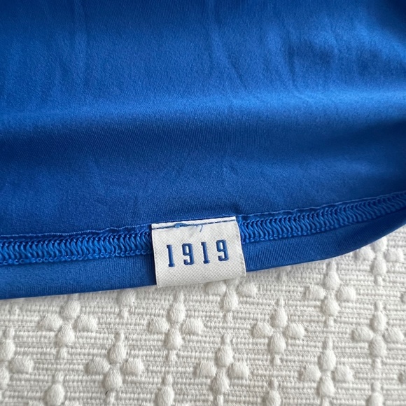 Under Armour UCLA Blue & Gold Boxed "UCLA" Short Sleeve T-Shirt | Size Medium - Picture 4 of 4